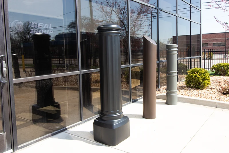 Oscar Decorative Bollard Cover