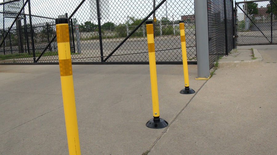 Delineator Posts
