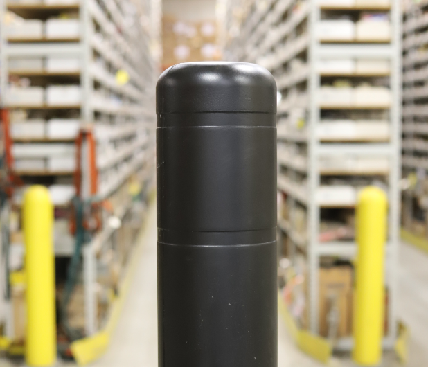 Flat Top Bollard Cover in black without tape 